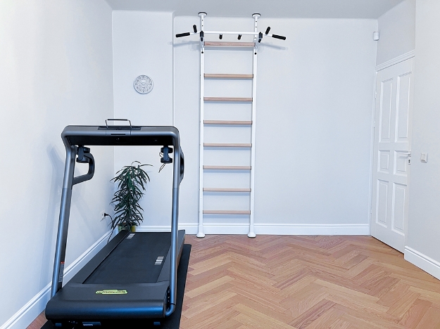 Poza cu Spalier BenchK 521W, cu bara de tractiune fixa cu 6 manere